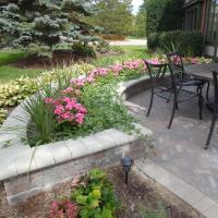 Walls & Raised Landscape Beds Walls & Raised Landscape Beds